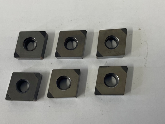 Super Hard PCD CBN Turning Insert Ketahanan Aus Untuk Mesin CNC