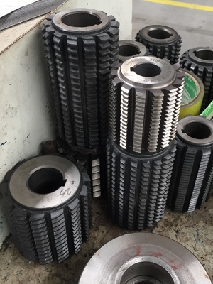 Tungsten High Speed ​​Hob Milling Cutter Alat Baja Paduan Untuk Suku Cadang Mobil