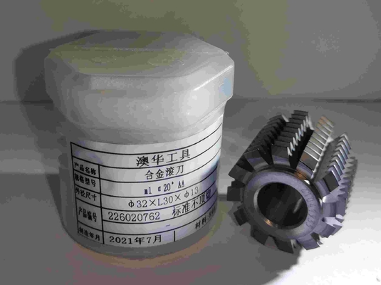 Gray Gear Carbide Hobing Cutter Kekerasan Tinggi Lapisan Multilayer Monolayer