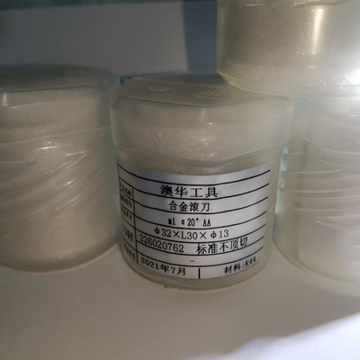 Kecil CNC Gear Hobbing 32 × L30 × 13 Alat Karbida Semen Tahan Panas